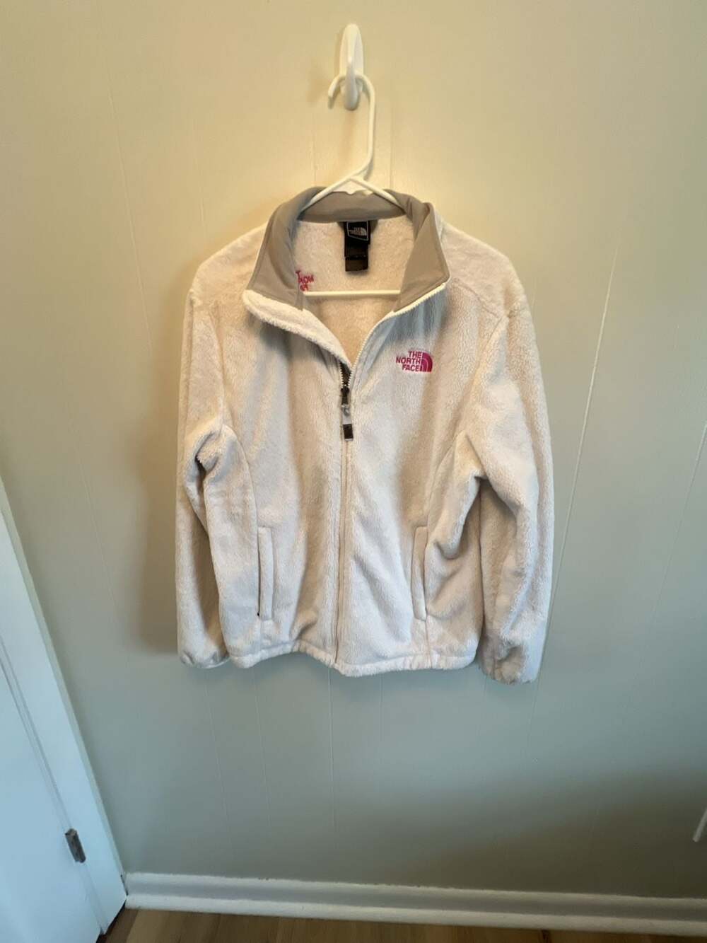 The North Face Breast Cancer Awareness White Fleece Jacket Size L
